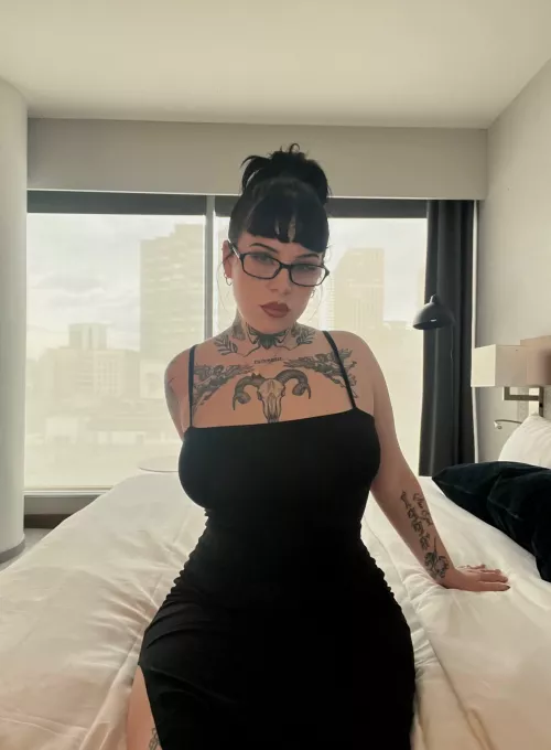 i know you could cum just by watching me take this dress off