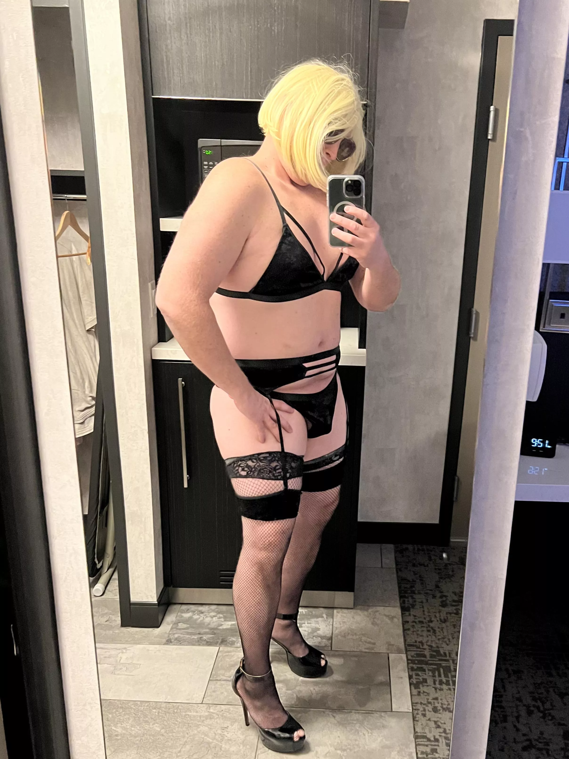 I love hotel play sessions… 