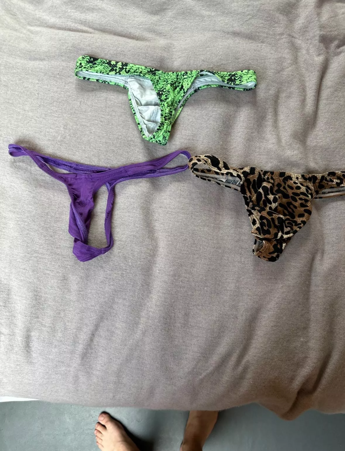 I want to get new thongs, any recommendations?