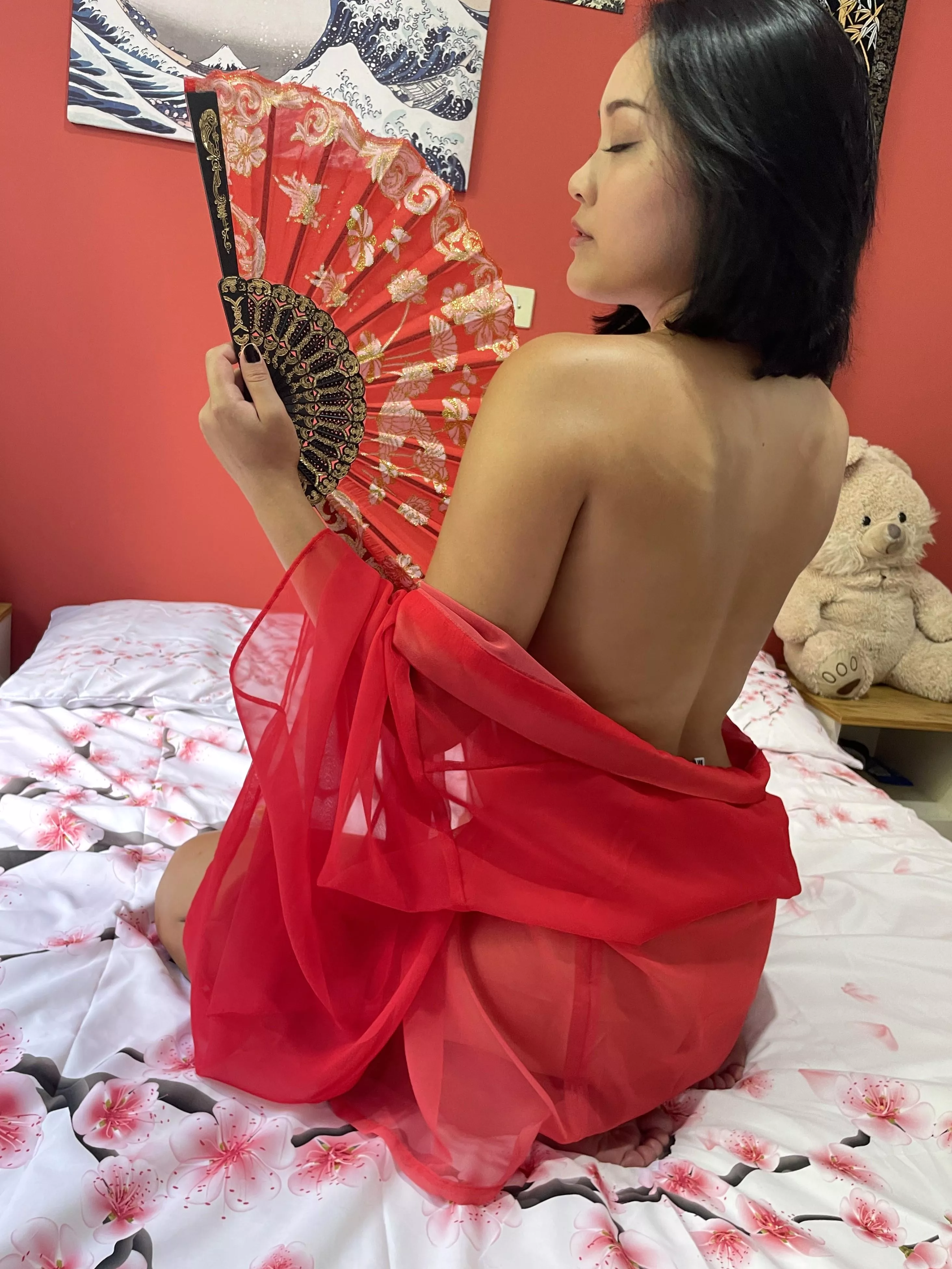 If youre DTF a 18yo Japanese, Drop Yamete