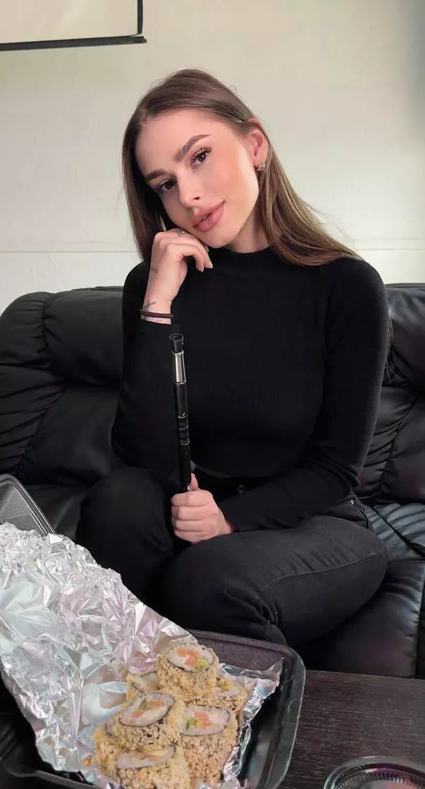 I’ll let you cum all over my tummy if you can bust in 30 seconds!!