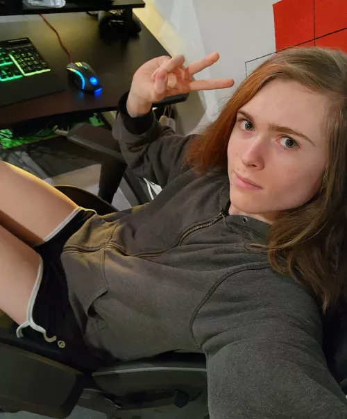 Im a bit tired, so im just chillin :3