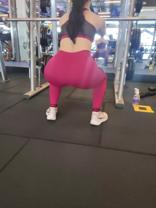 Let's train! That butt won't grow on its own....