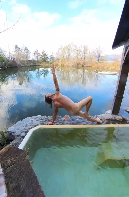 Morning Hotspring yoga 