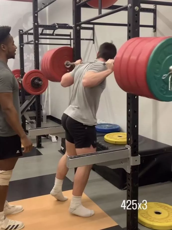 Who wants to see my fat ass