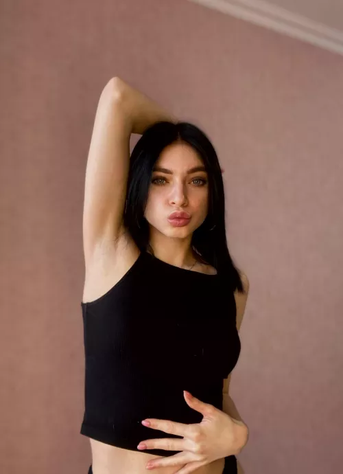 Will you sniff my armpits after or before the gym? Be honest