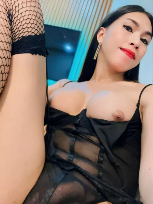 Would you mind to suck my girl dick? If yes iam down for a real quick show 🥵💦