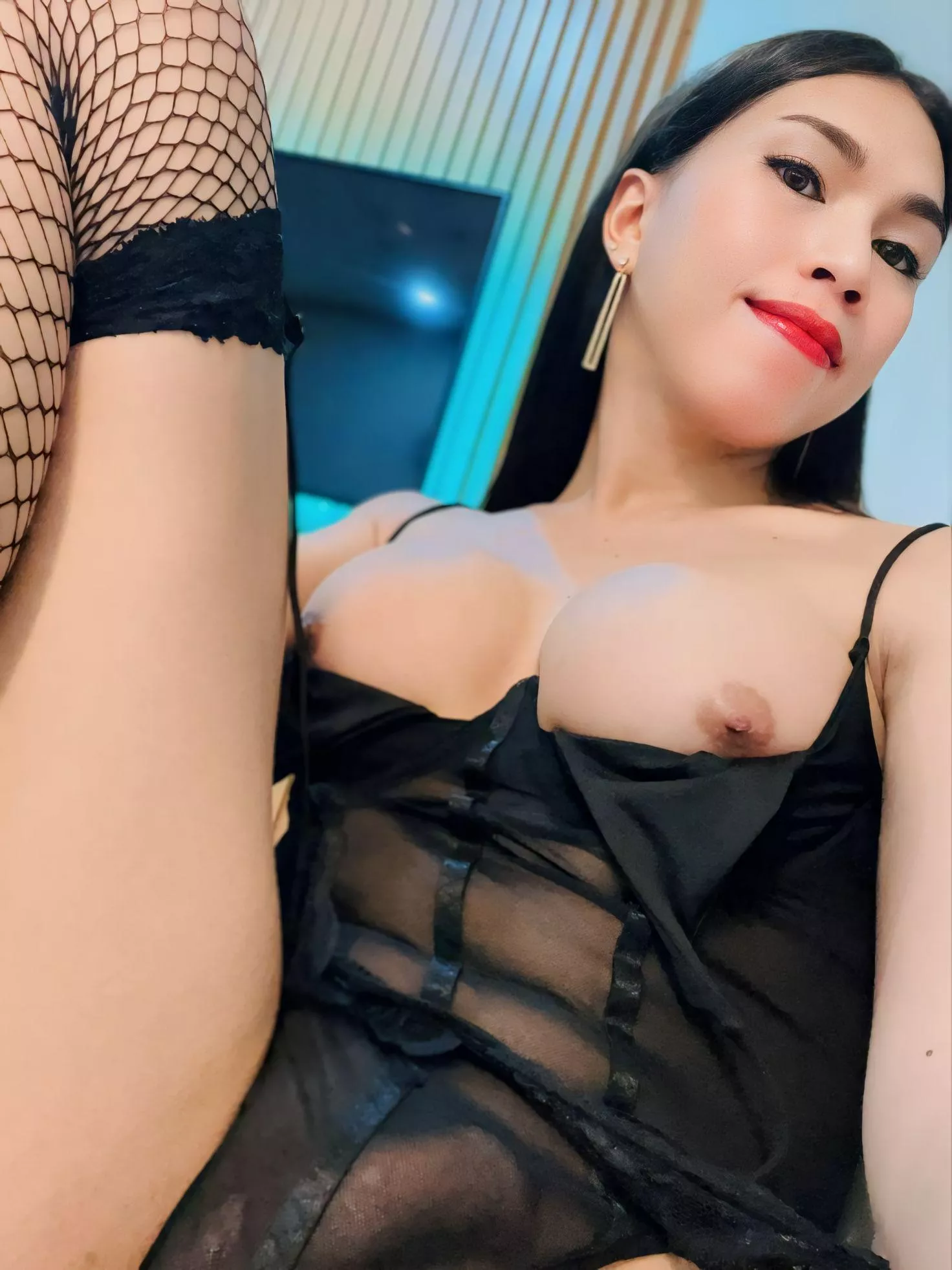 Would you mind to suck my girl dick? If yes iam down for a real quick show 🥵💦