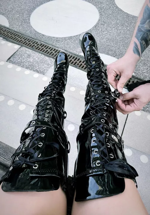 your job is to tie this up