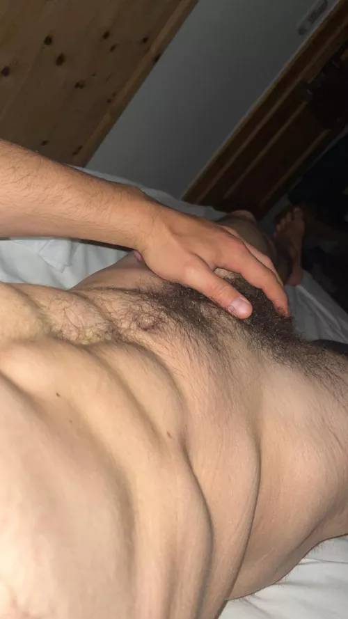 21 athletic guys with abs hmu!