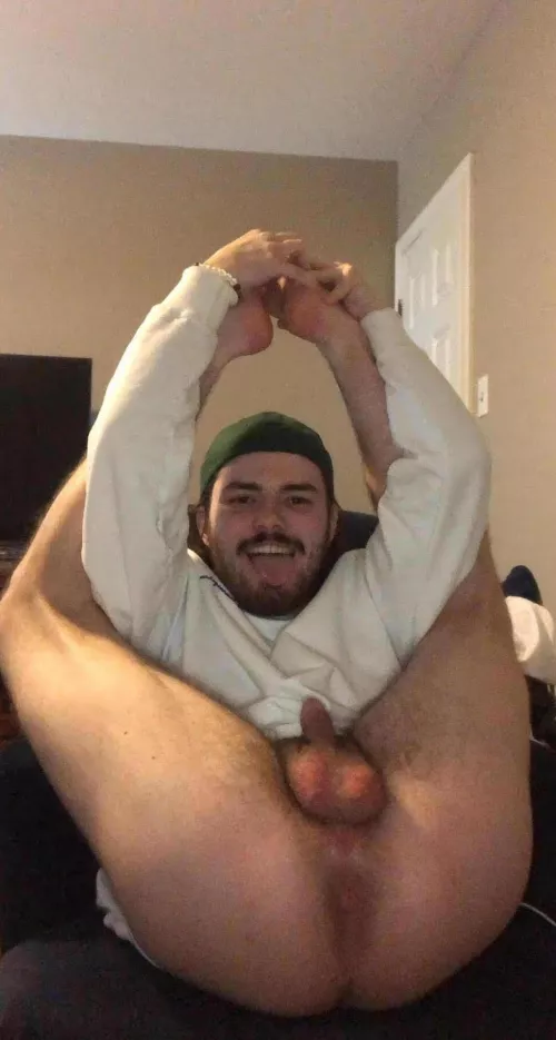 22 goon pig lookin for verbal doms/bros sc liamlovelaugh