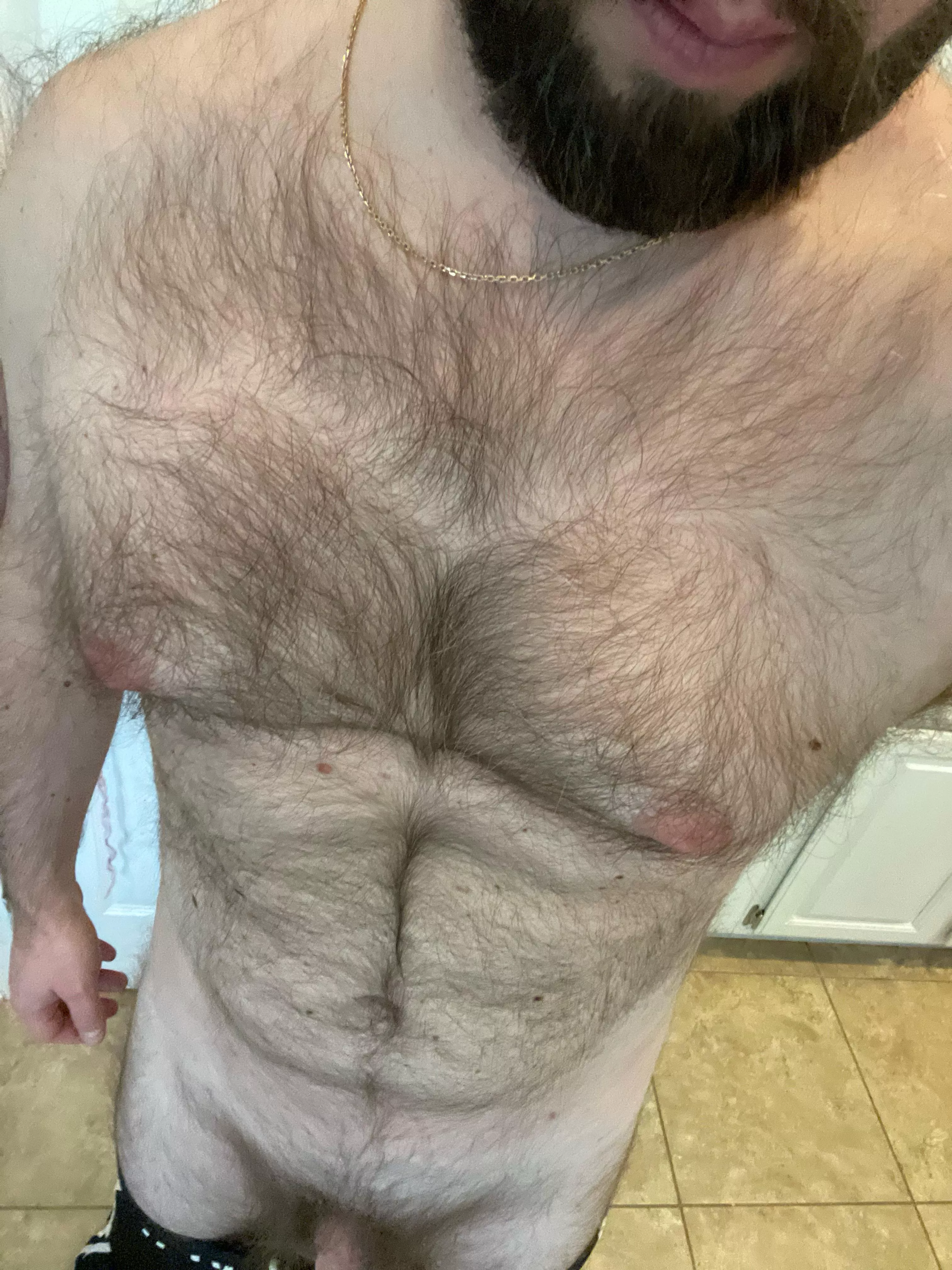 [36] hairy masculine looking to jerk with similar men