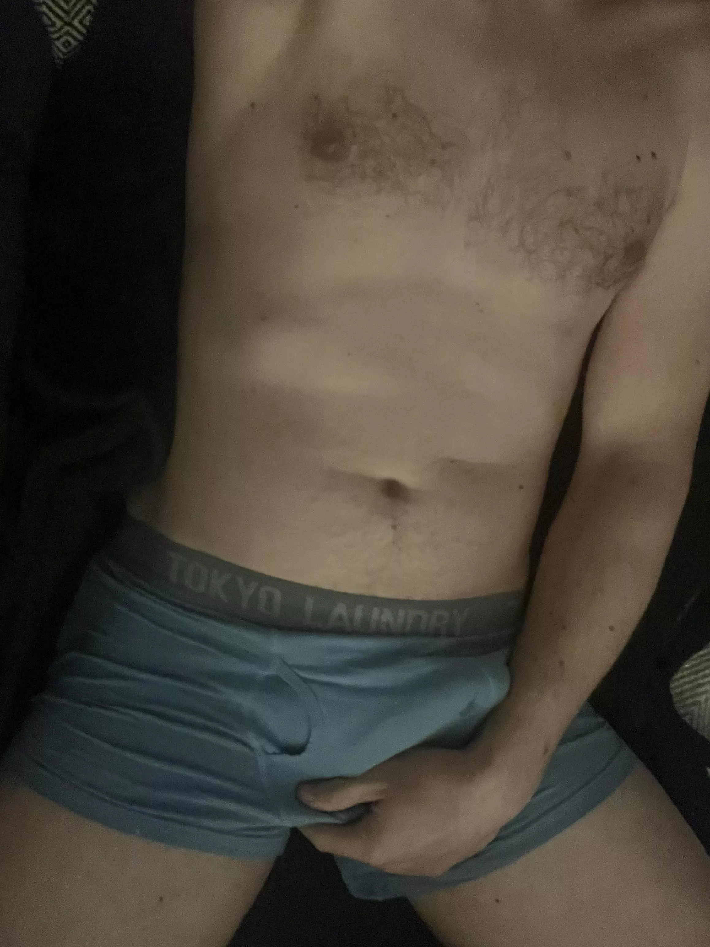 38 Dom looking for an obedient sub who wants to follow instructions and do as they’re told. Slim, toned, muscle, hairy, masc all welcome. Stripping/underwear+ show face. Sc plantmeup