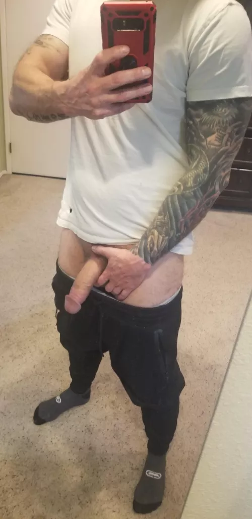 [42] Oh you walked in on me, now that its out wyd?