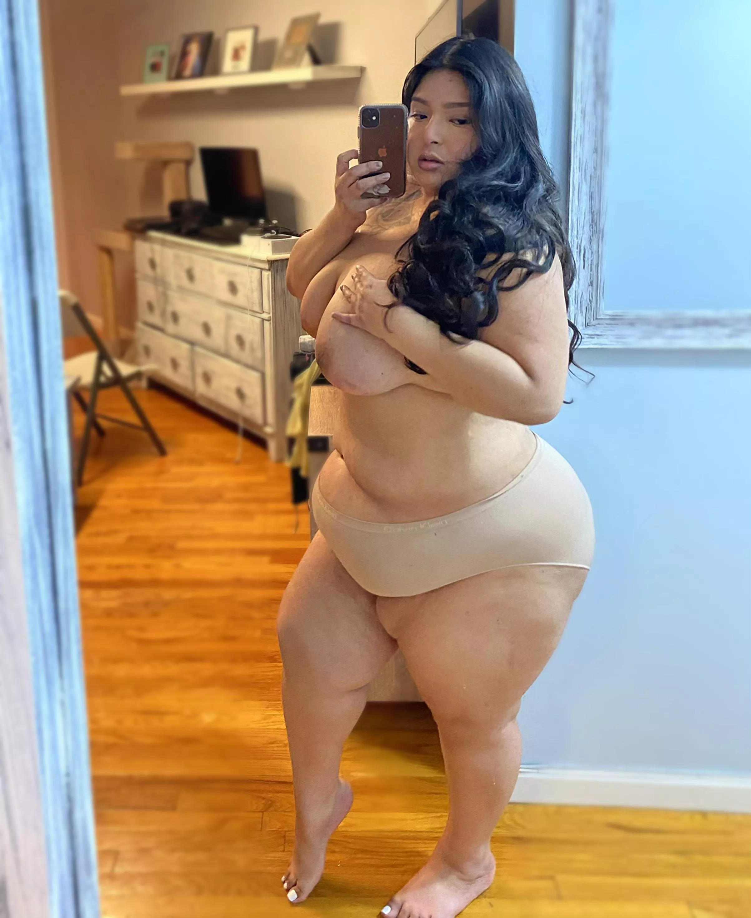 5’5 but I look 6ft lol 