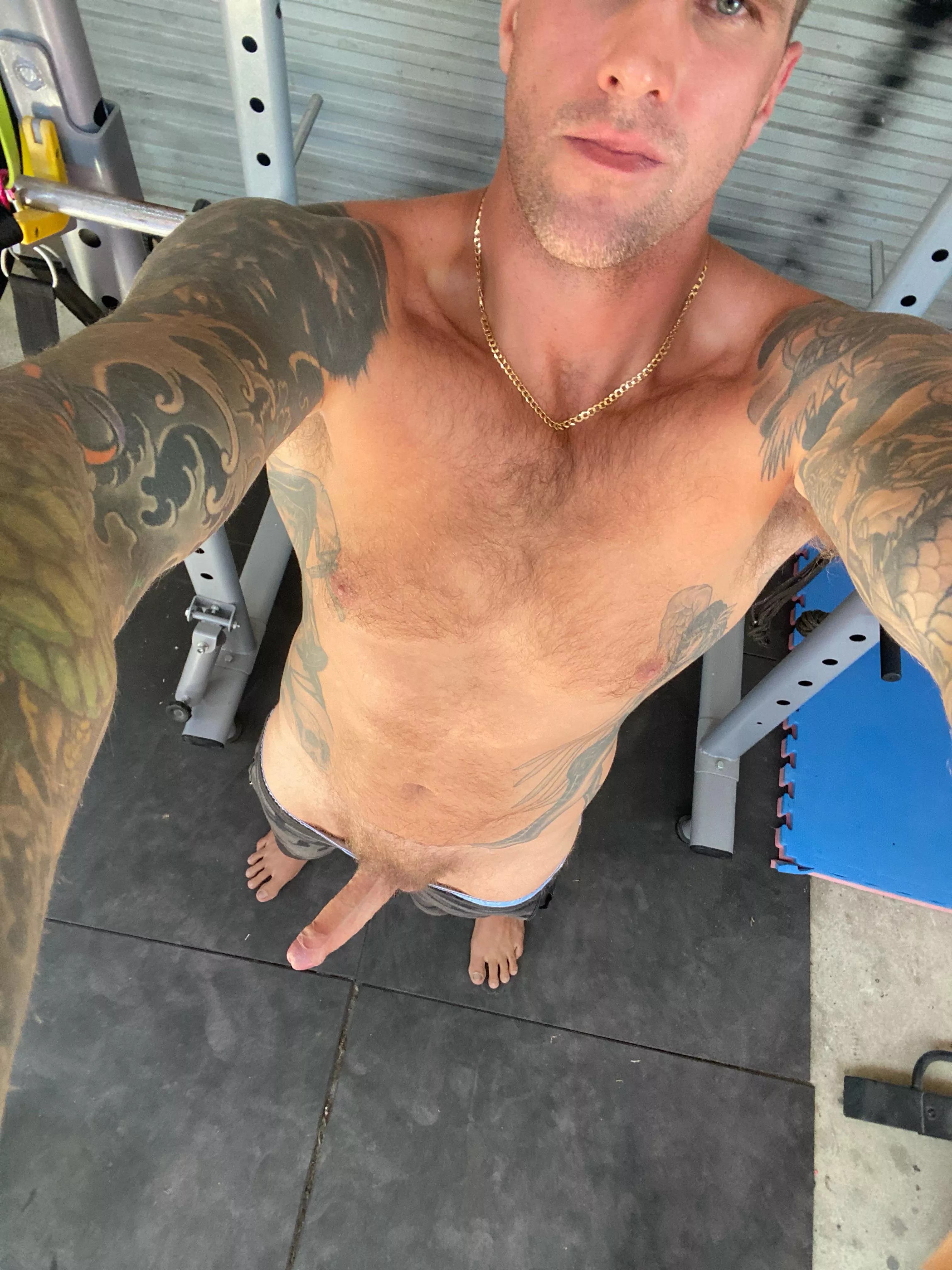 6’5” tall kiwi dad needing some fun (36)