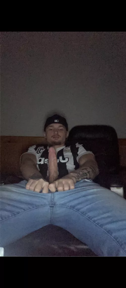 All this dick and no pussy too pound smh 