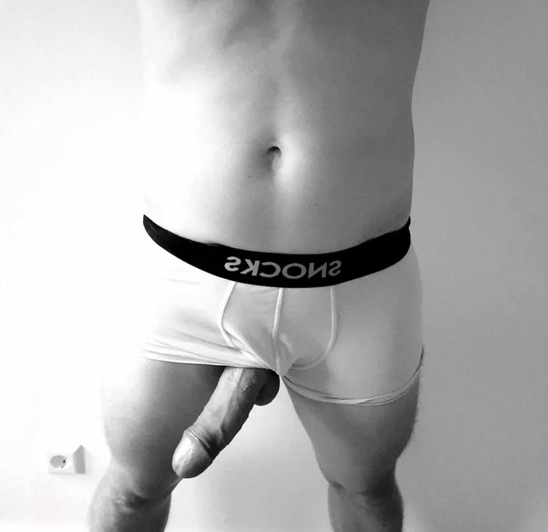 Anyone into thick and veiny? 😏