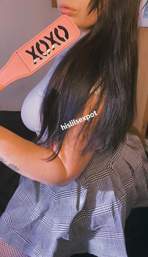 Bend over and let your goddess spank your sissy ass😈