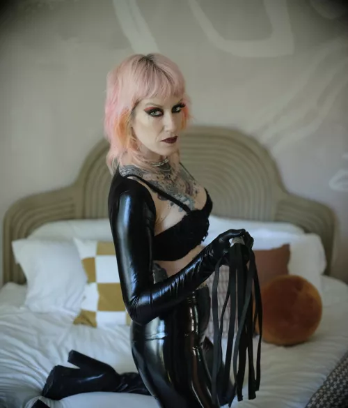 Black shiny fit check