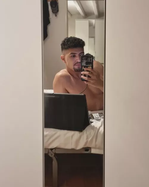 Bored in bed, what's good to watch lately?