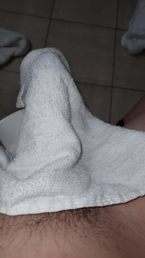 Dm me if you Wanna see it without the towel
