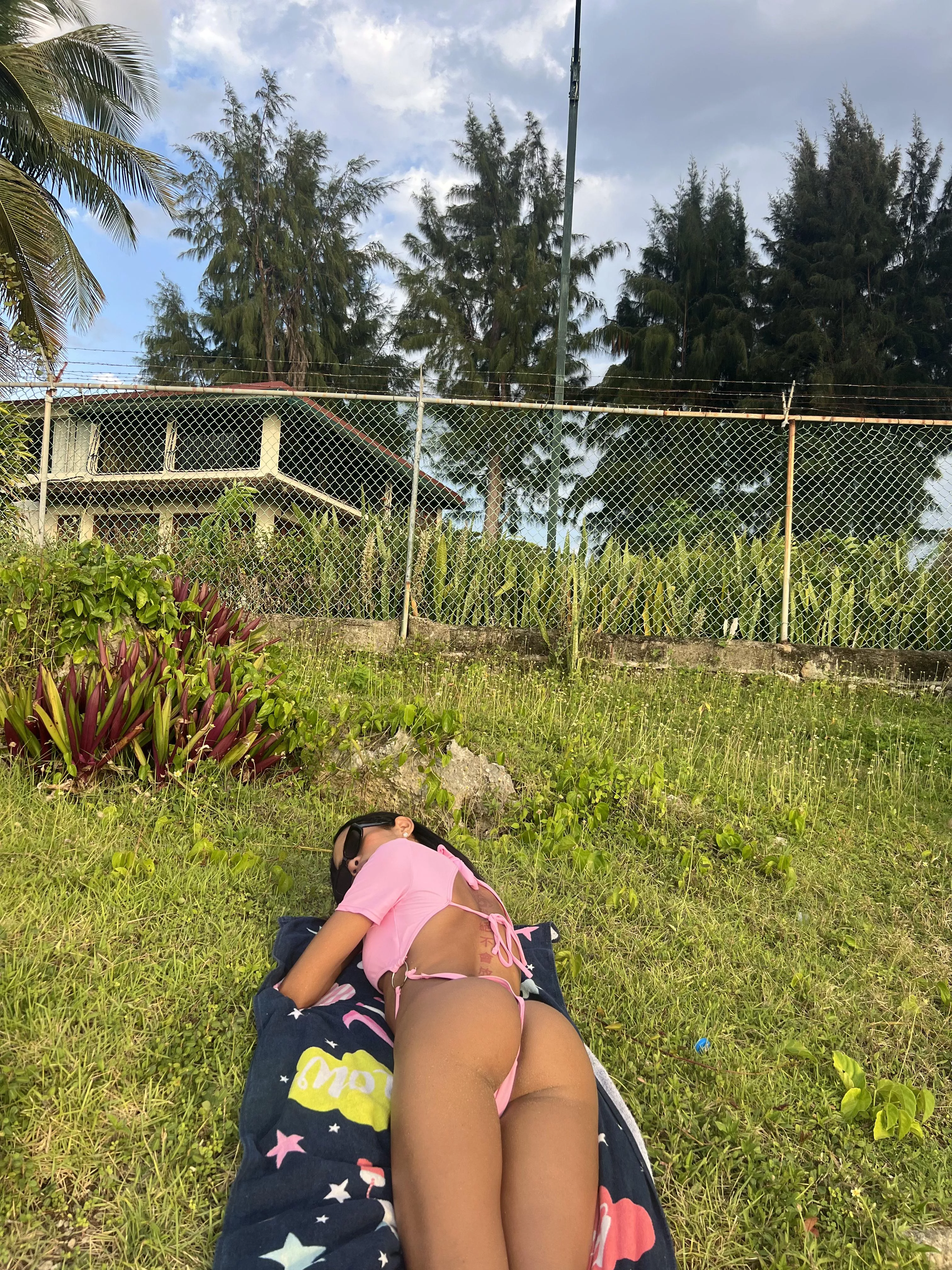 Do you prefer your ladies with or without tan lines?