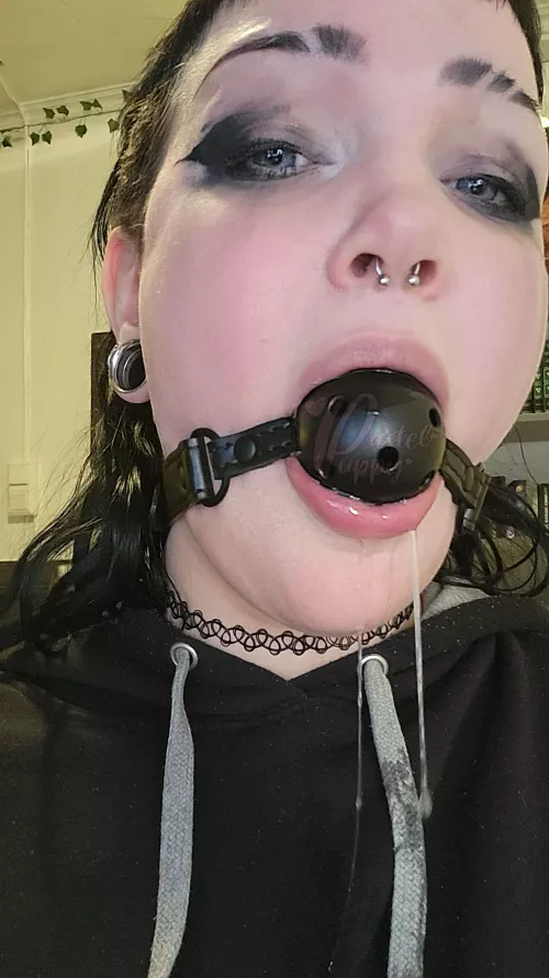 I love ball gags 😍🤤