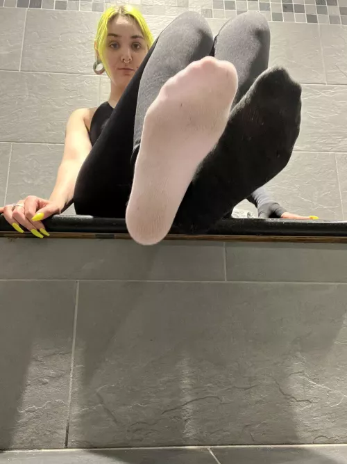 I swear they were clean and dry before I went to the gym 😂🥵