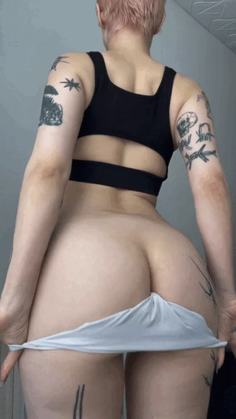 I wanna fuck all men soon.. which country are you in