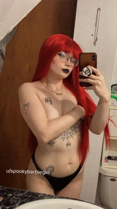 I’m in the mood to be nasty with someone’s boyfriend 🫢❤️(18F) say “hey” if you love goth sluts