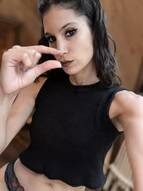 Jerk off to this pathetic sissy