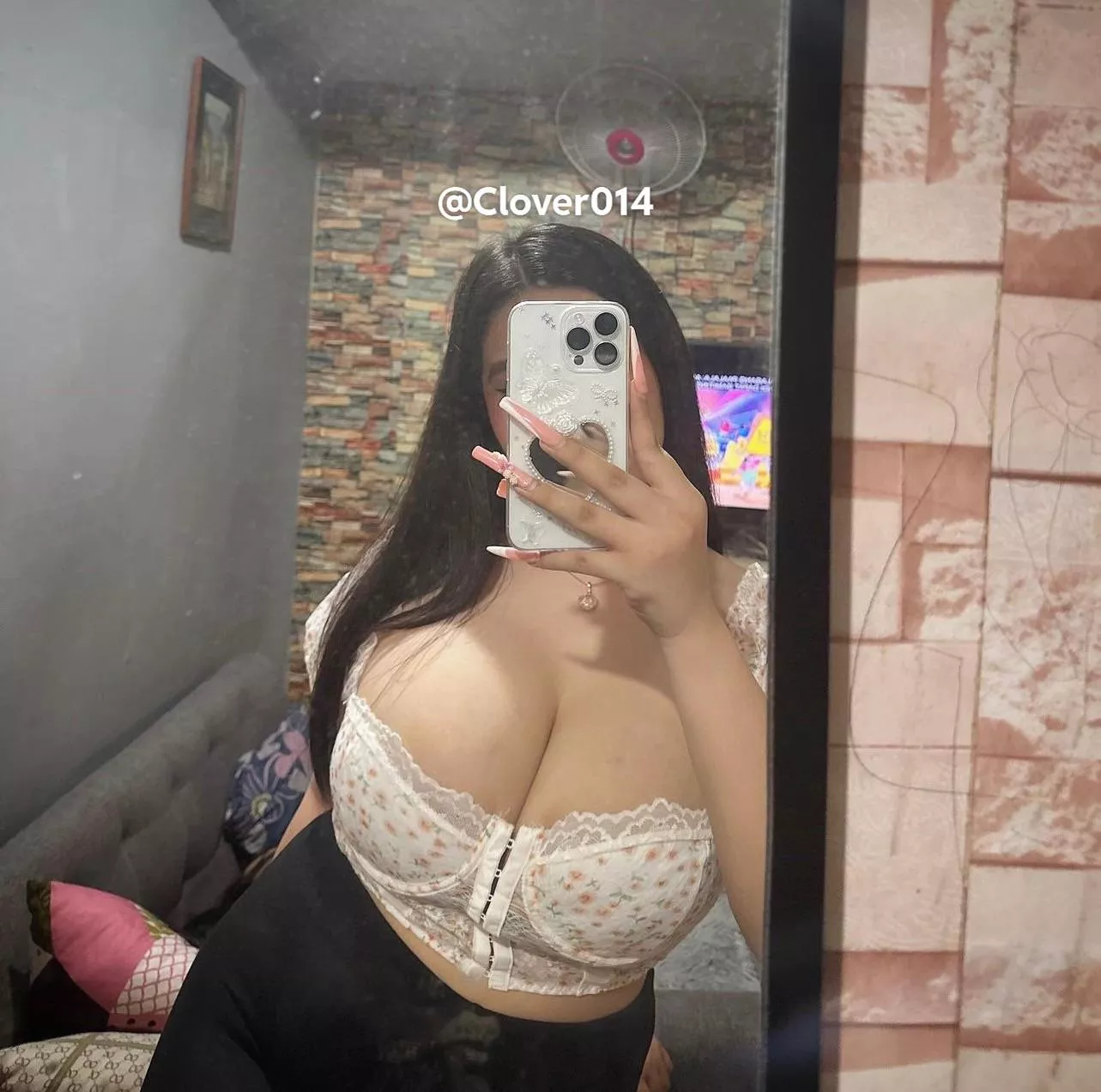 Juicy tits fck for you