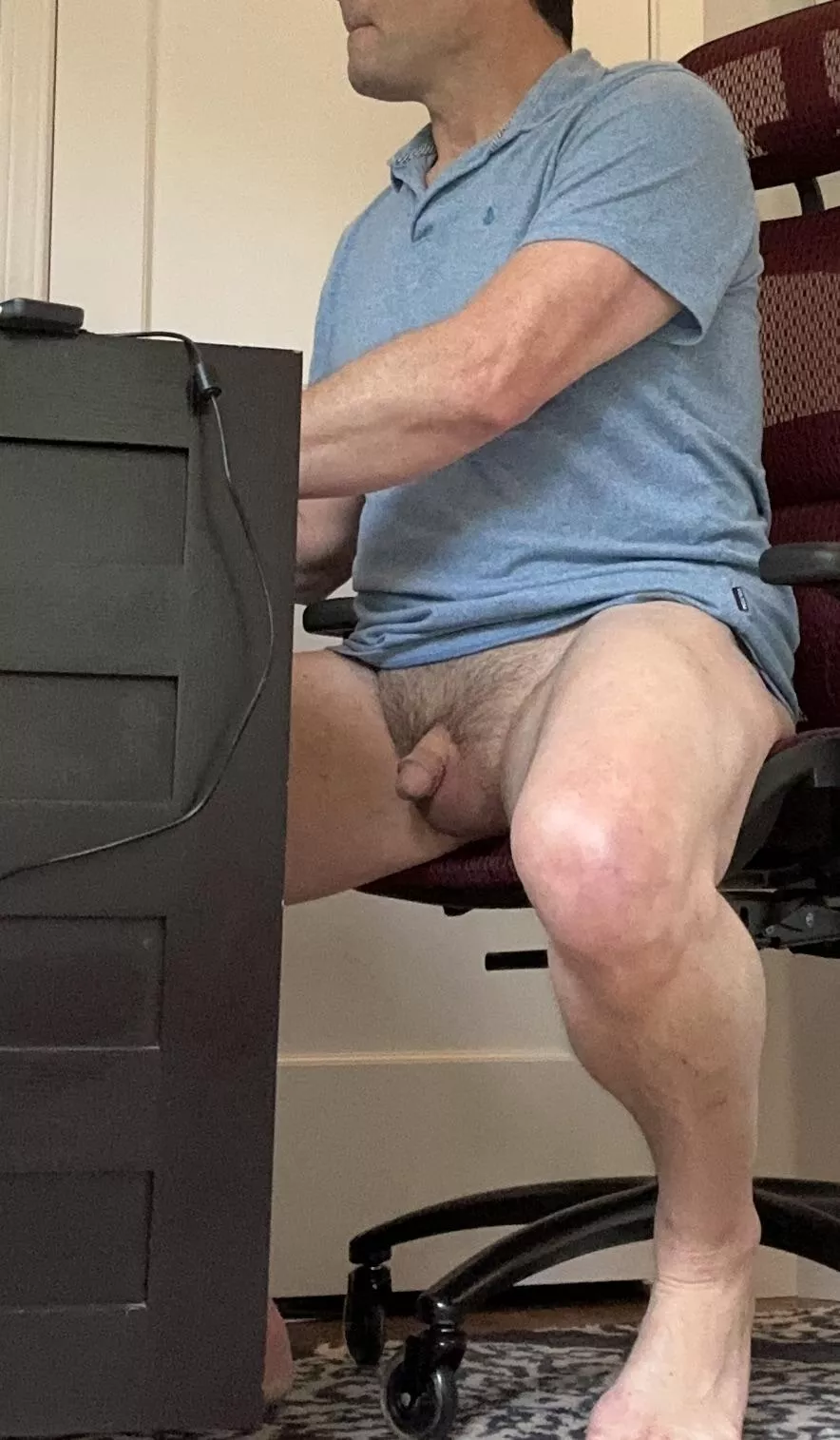 Just another Monday stuck on Zoom meetings…