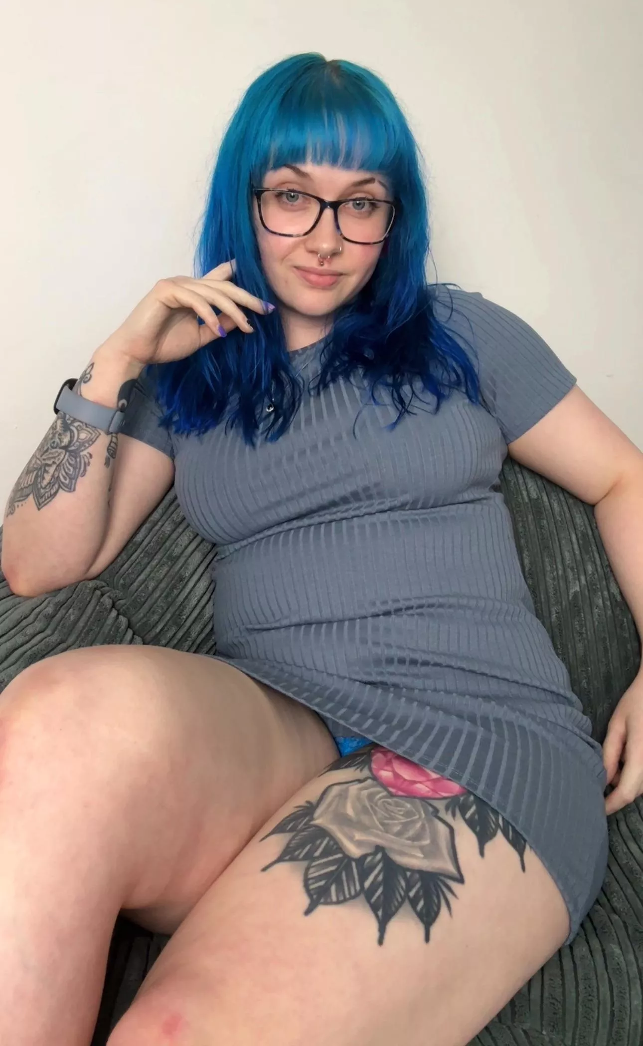 just chilling on my beanbag 💙