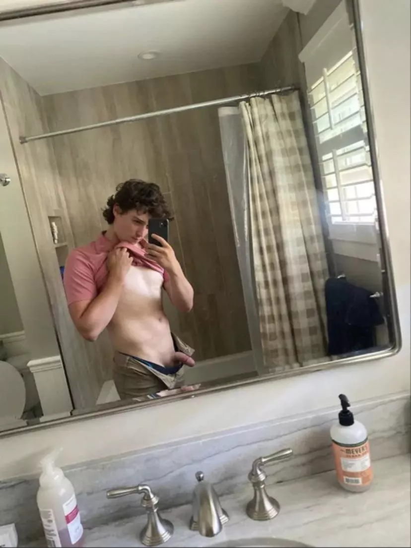 Just got home from work, and im horny…