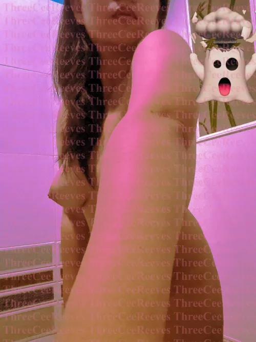 Kneel down before your Goddess