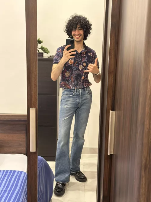 Looking for my partner on the dance floor