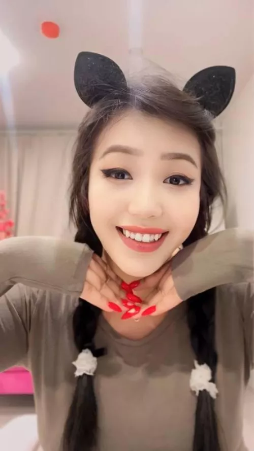 Master, I will be your cutest kitty, meow