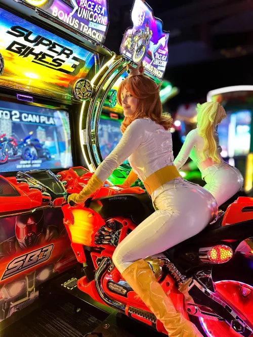 My Daisy Track Suit Cosplay :)