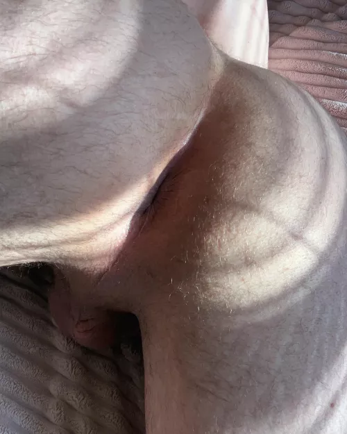 Need my morning stretch 😉