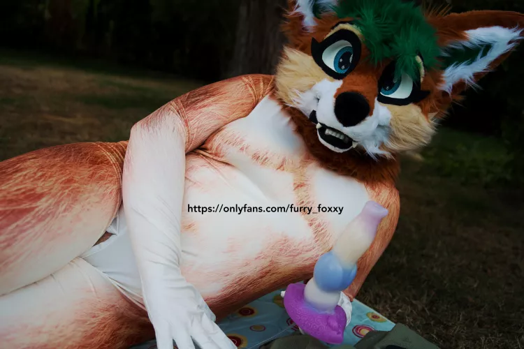 💦 Oh I know some fun ways to use this squirty knotty dildo! 💦 💦