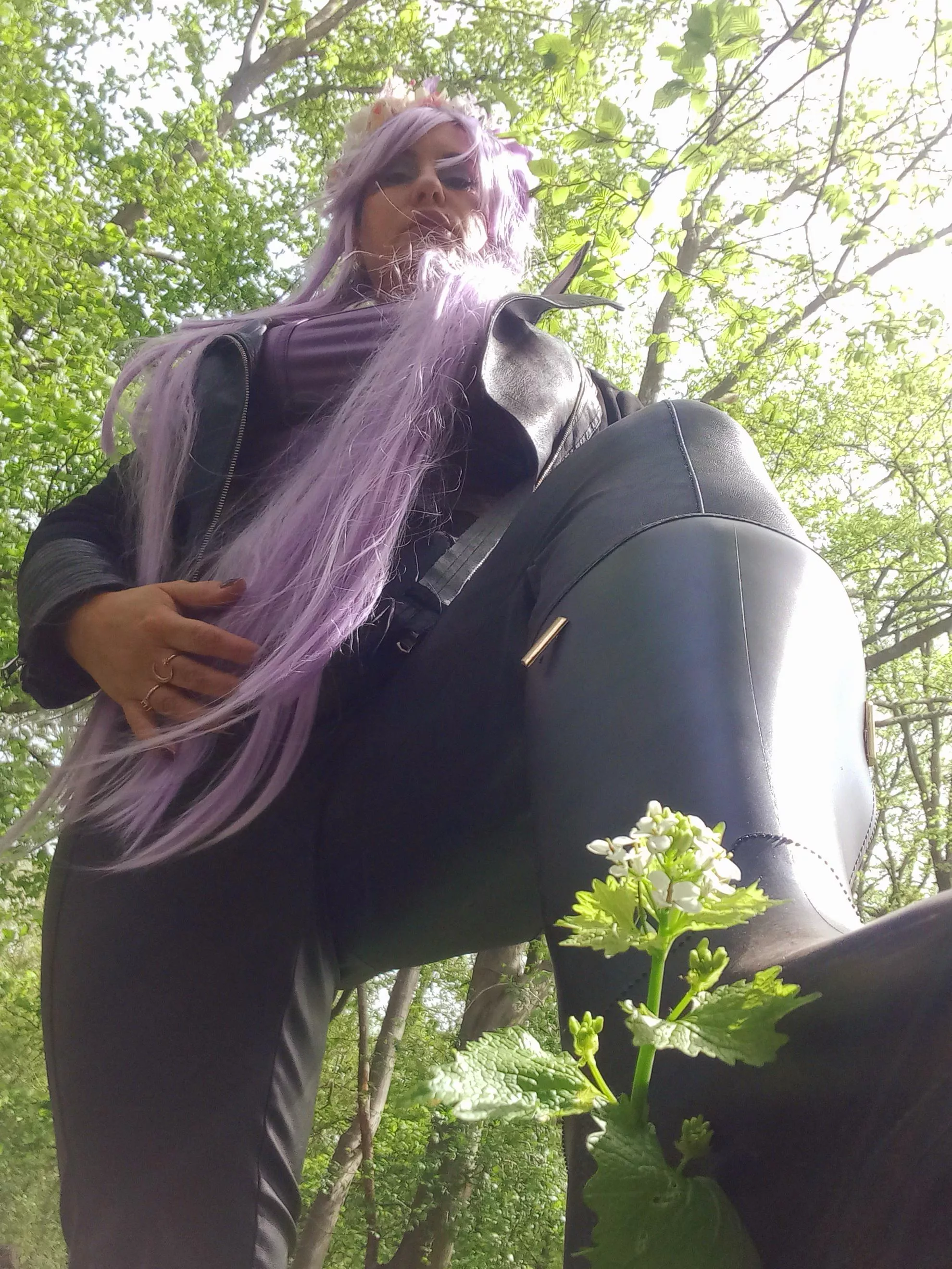 Out in the blue Bell woods this morning  .could I stand over you in my leathers