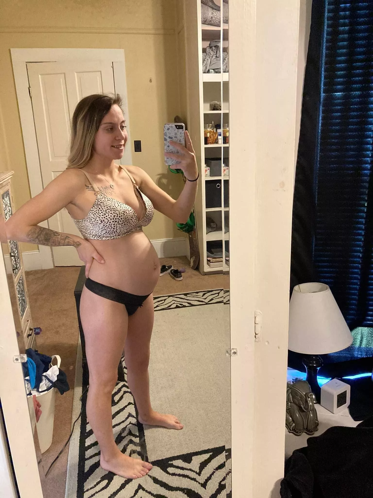 Ready to get on my knees for you , pregnancy won’t stop be being your slut 🤰🏼😋