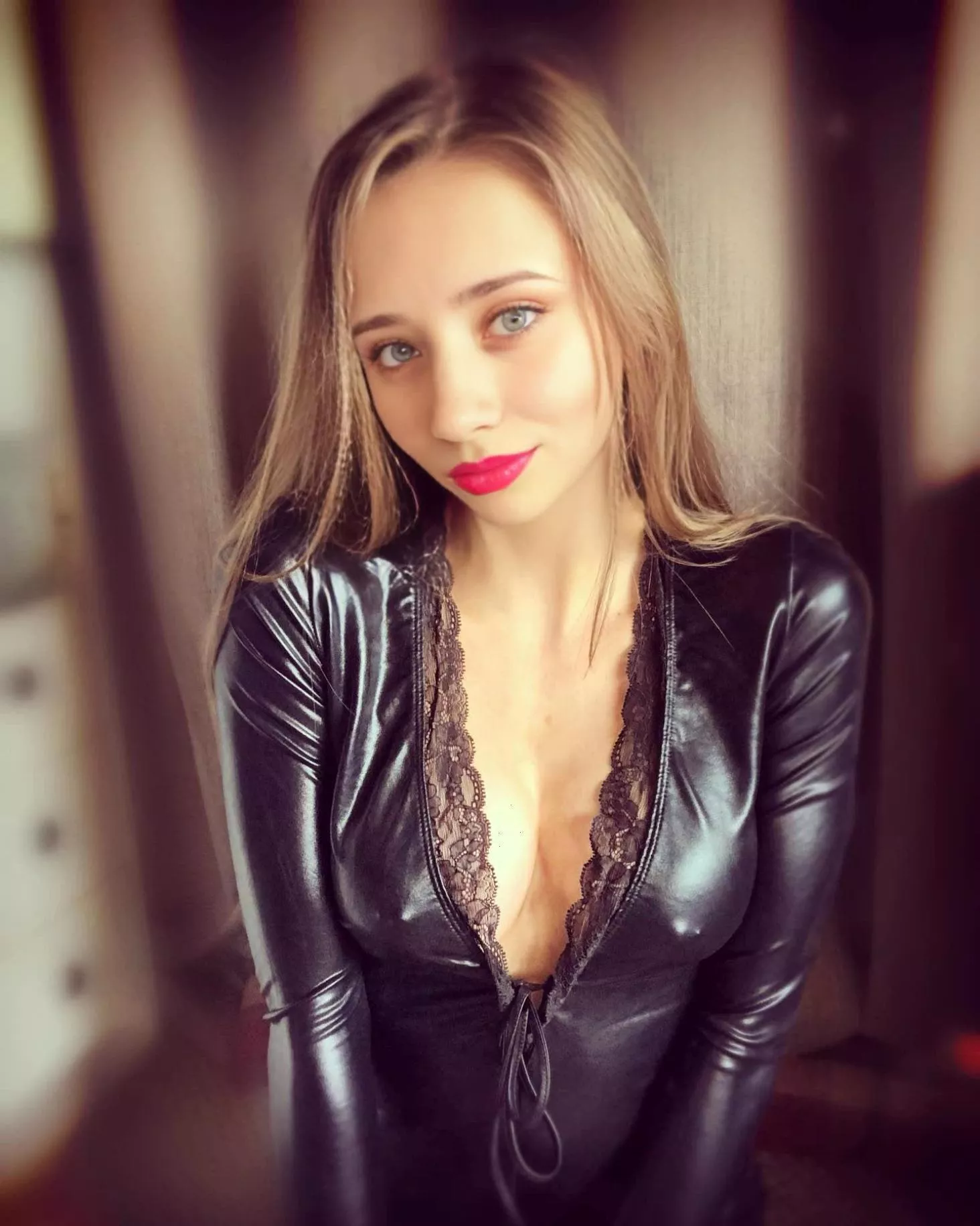 Sexy in leather jacker