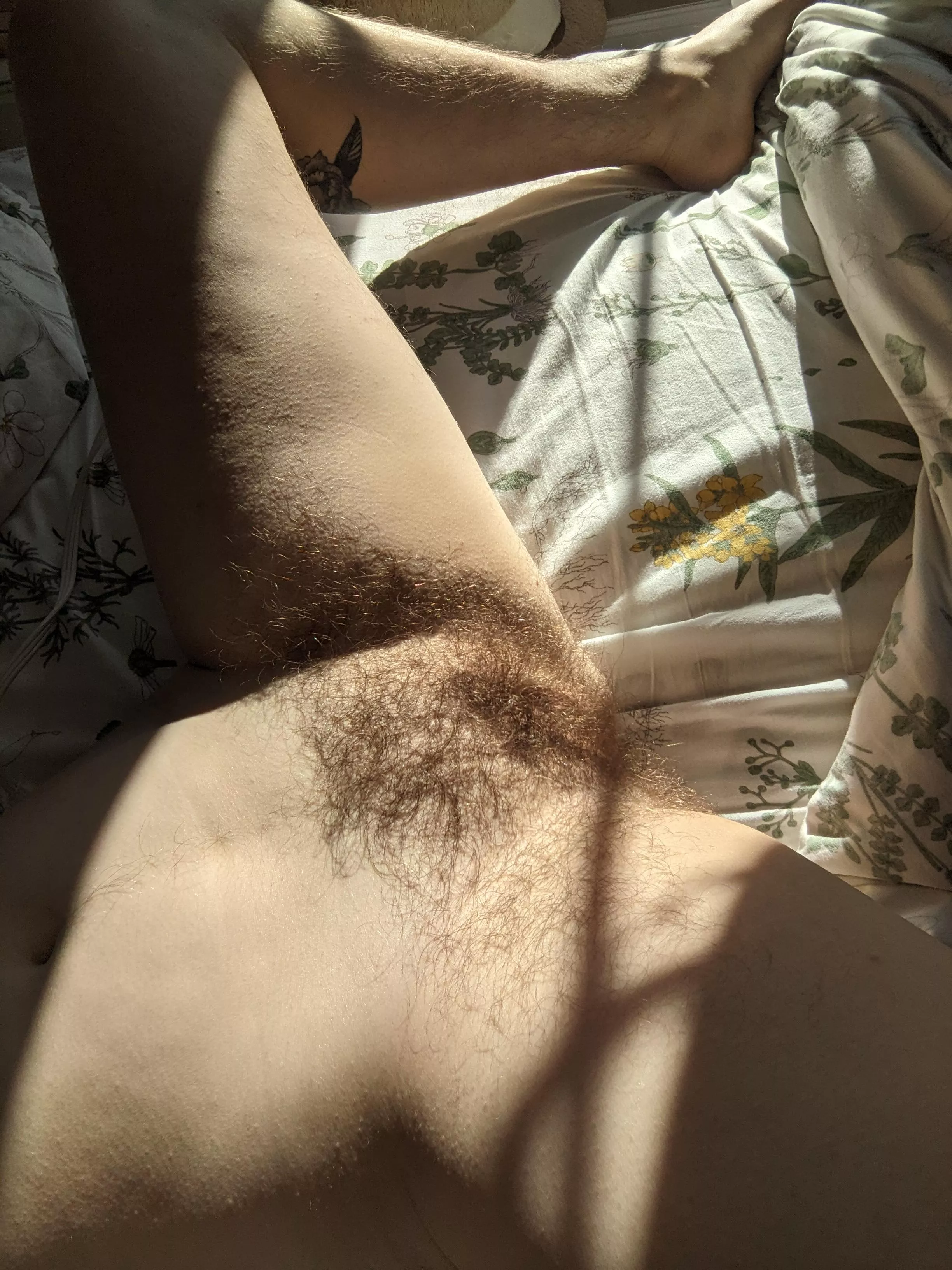 Sometimes hairy guys are also girls with tight pussies that need to be filled 