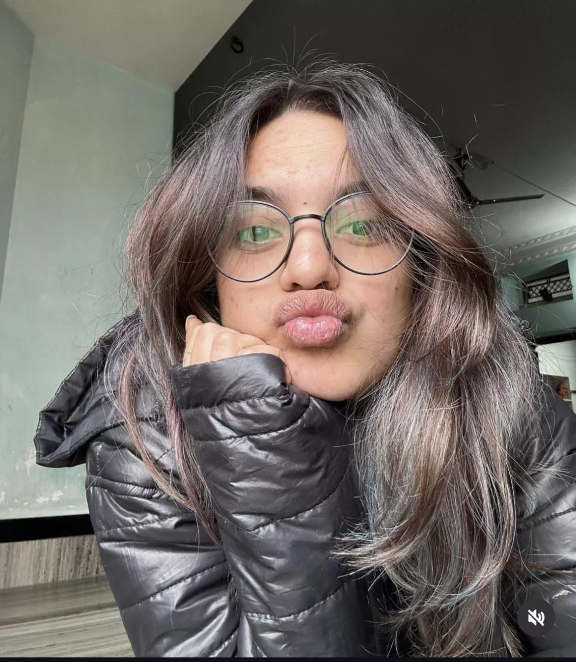 Such fat lips to cum all over 😍