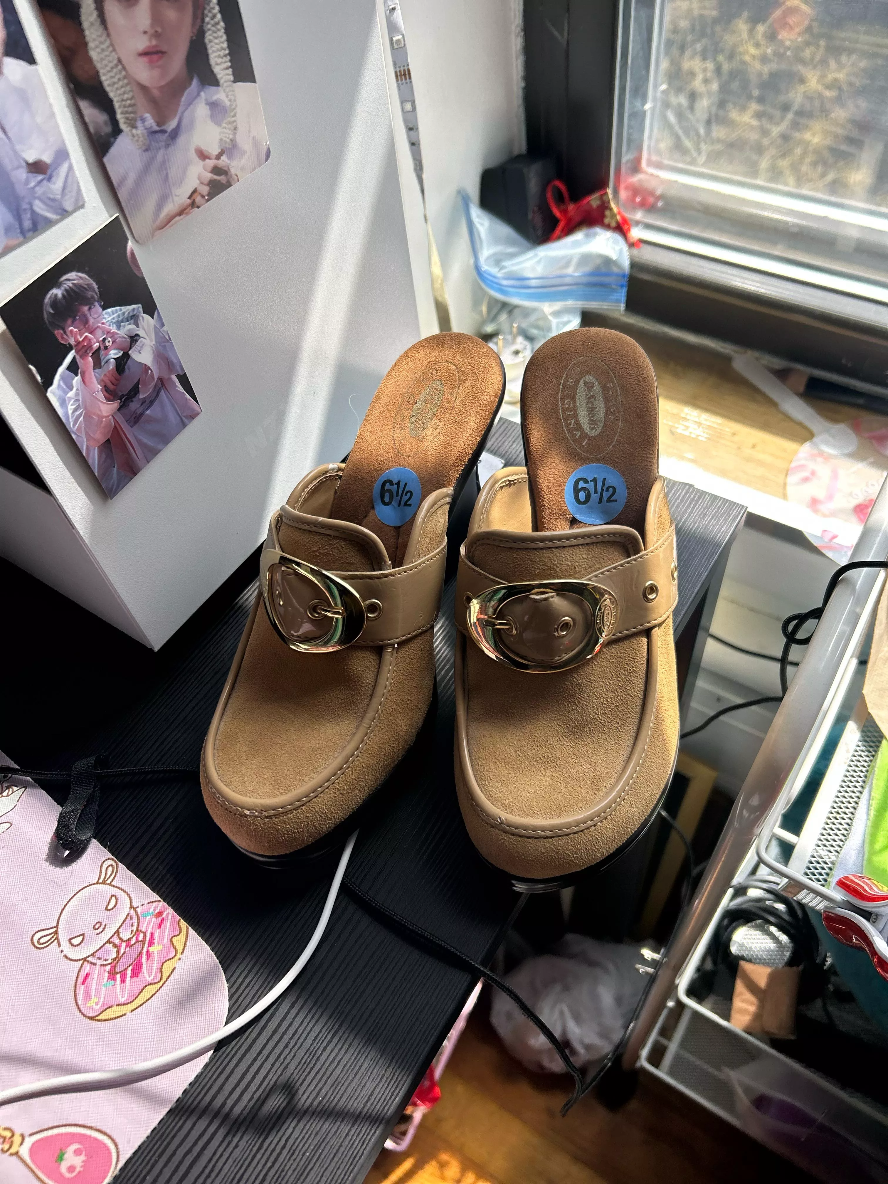 What kind of heels are these??