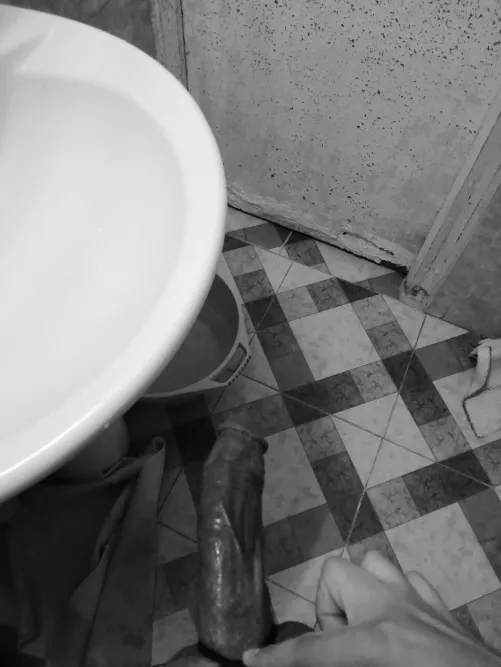 Who want to taste my dark chocolate bar 🍫🍆