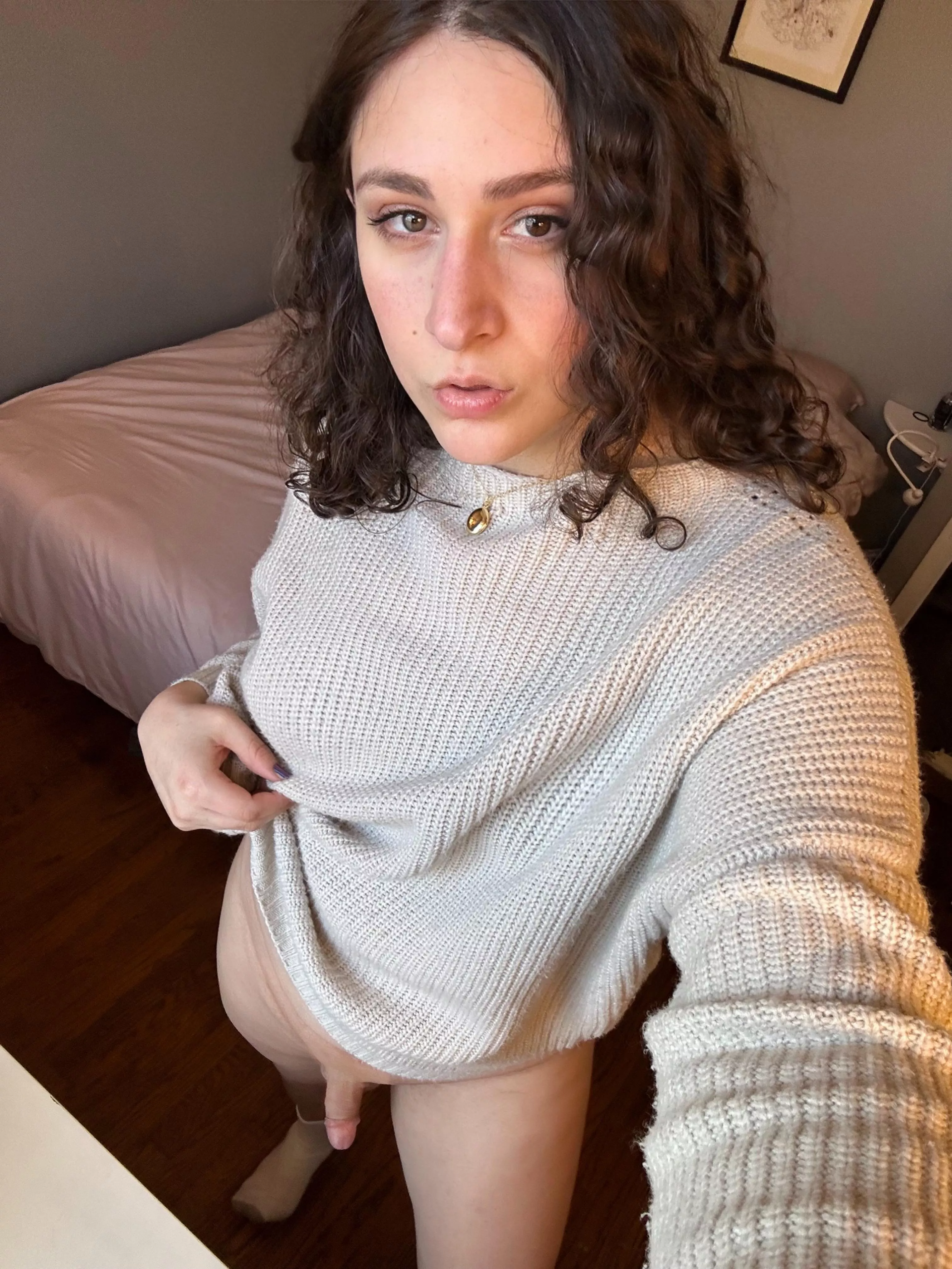 Would you get on your knees if I asked you nicely? 🥹